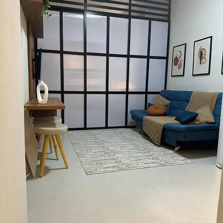Studio em Copacabana - Reformado-3